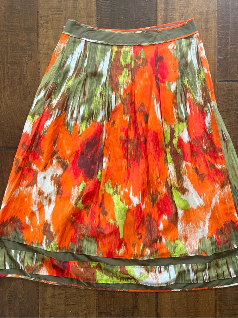 Silk and cotton Talbots orange and green floral midi skirt, sz 6 - Picture 2 of 5